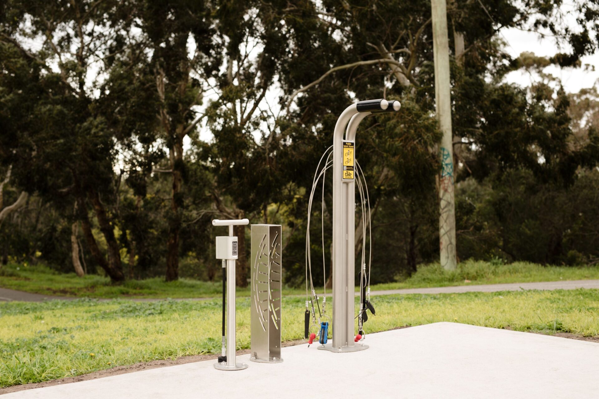 bike stand washing